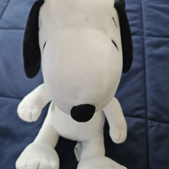 Peanuts Snoopy Plush Toy - White and Black - Picture 3 of 6